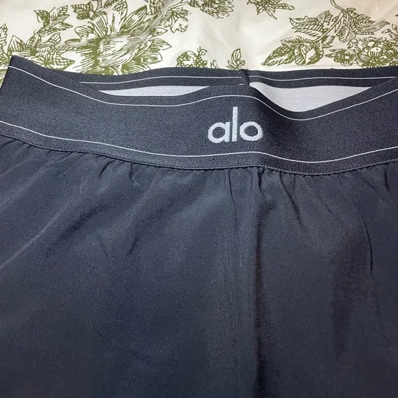 ALO Yoga Match Point Black Tennis Skirt - Picture 2 of 12